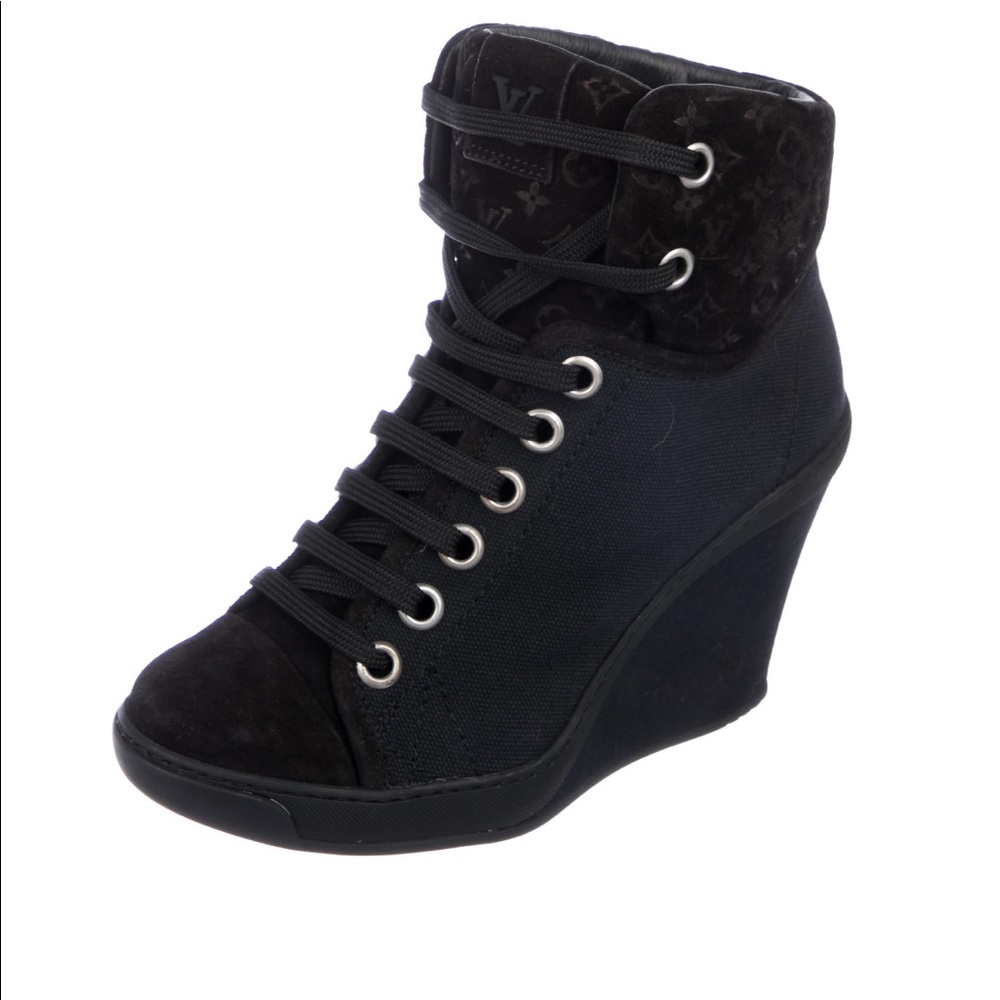 louis vuitton wedge boots size 5
